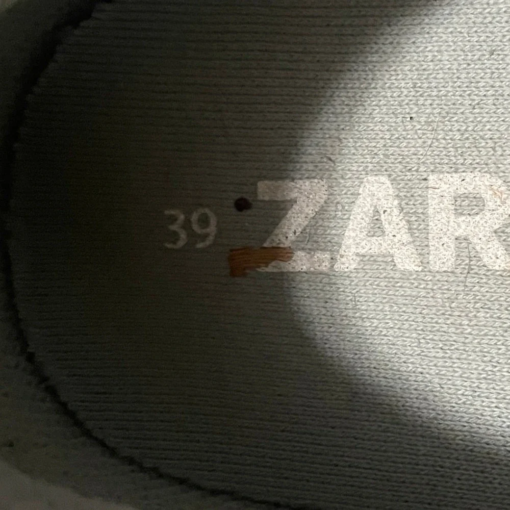 ZARA SRPLS Light Blue Canvas Slip On Sneakers Round Toe White Rubber Cap Size 39